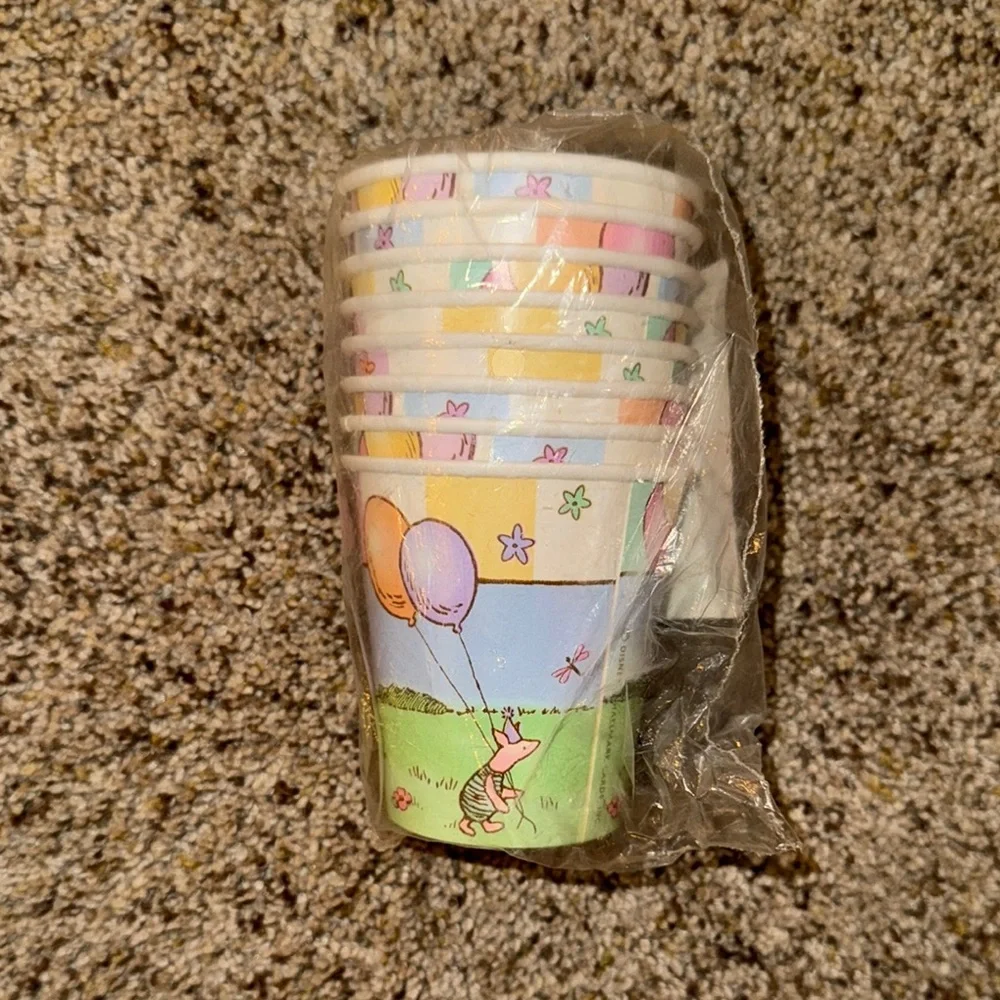 New vintage Disney Classic Pooh Paper Cups